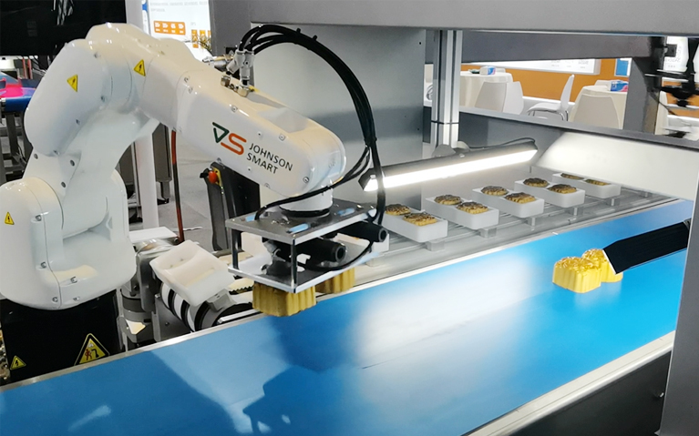 Robotic Unit for Tray Loading